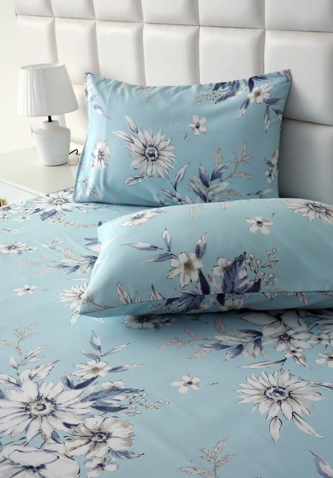 2Pcs Single Bed Sheet-Pale Bloom - Image 2