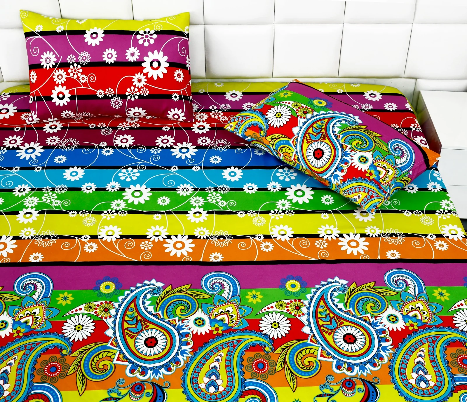 3 PCs Double Bed Sheet -Multi Flowers - Image 7
