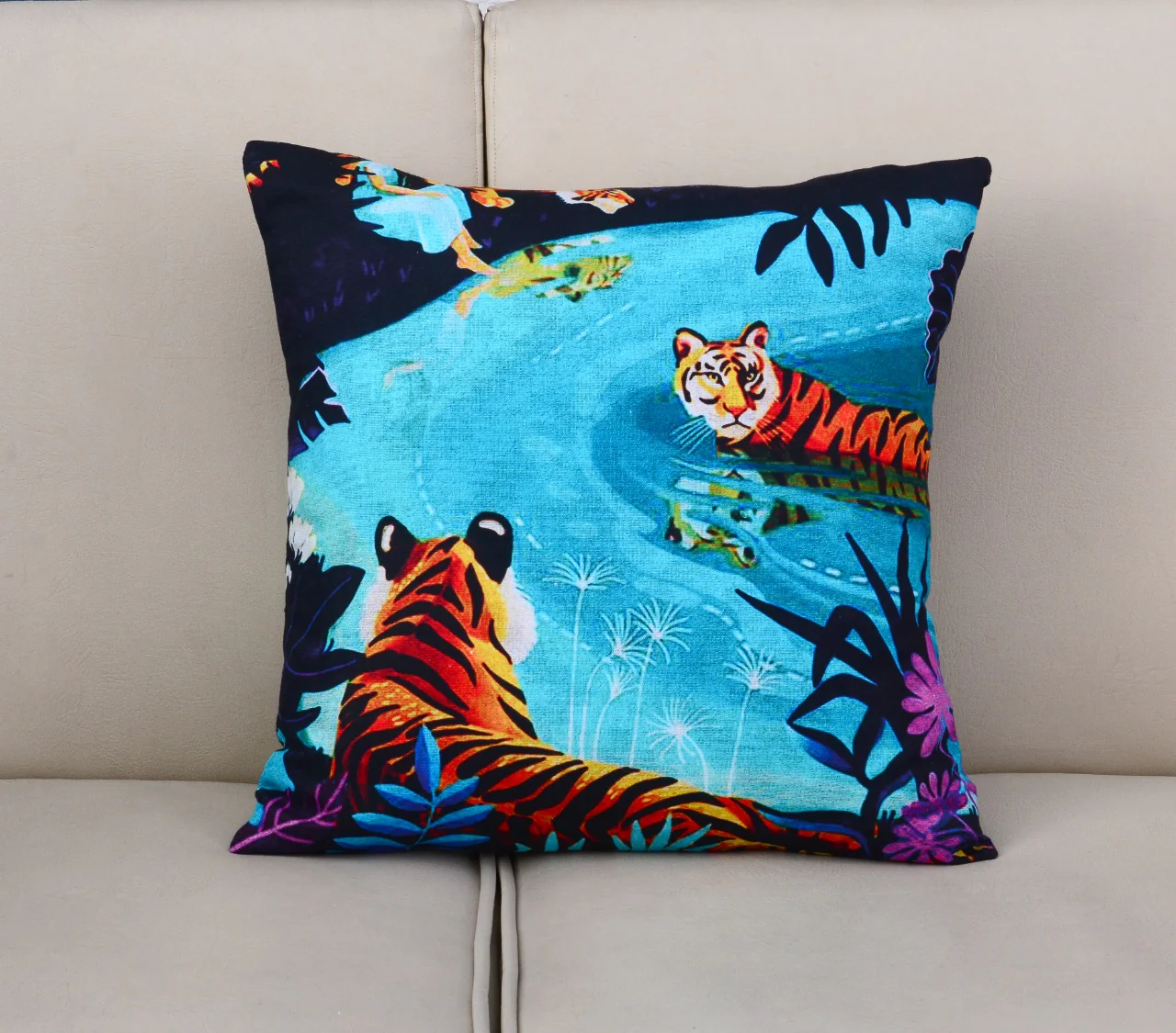6 PCs Leopards Digital Printed Duck Cushions - Image 6