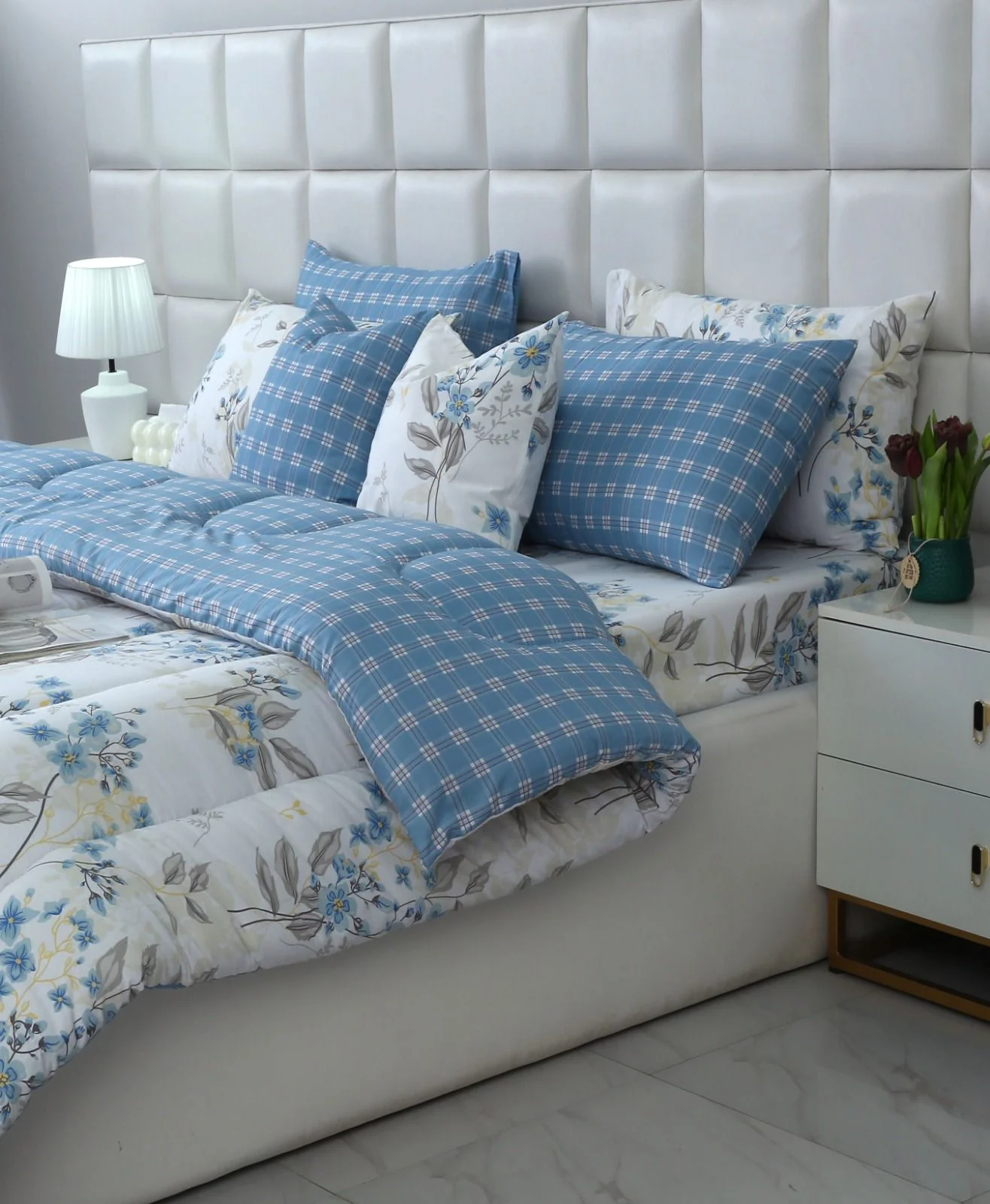 8 PCs Winter Razai Set-Blue Poppy - Image 9