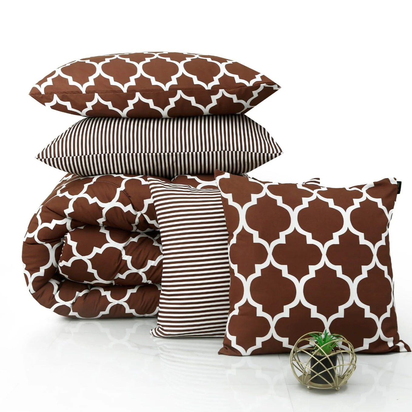 8 PCs Winter Comforter Set-Brown Geometric - Image 2