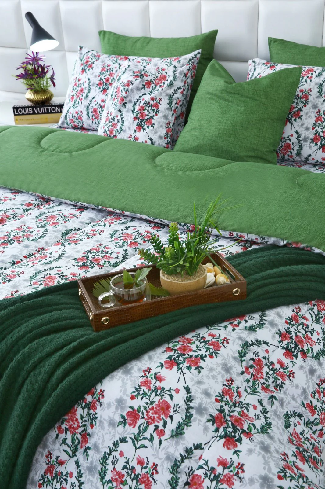 8 PCs Winter Razai Set-Emerald Blooms - Image 18