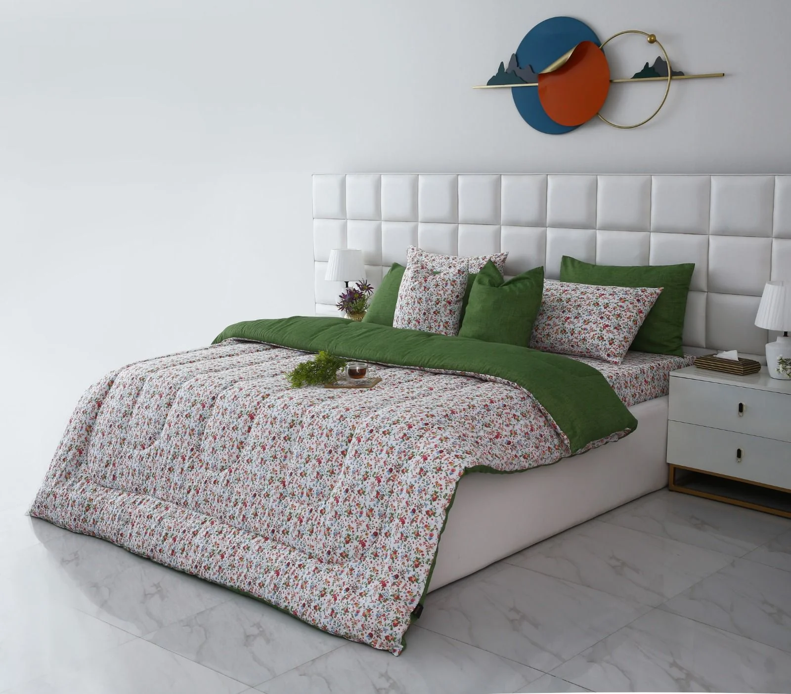 8 PCs Winter Razai Set-Green Hellebore - Image 3