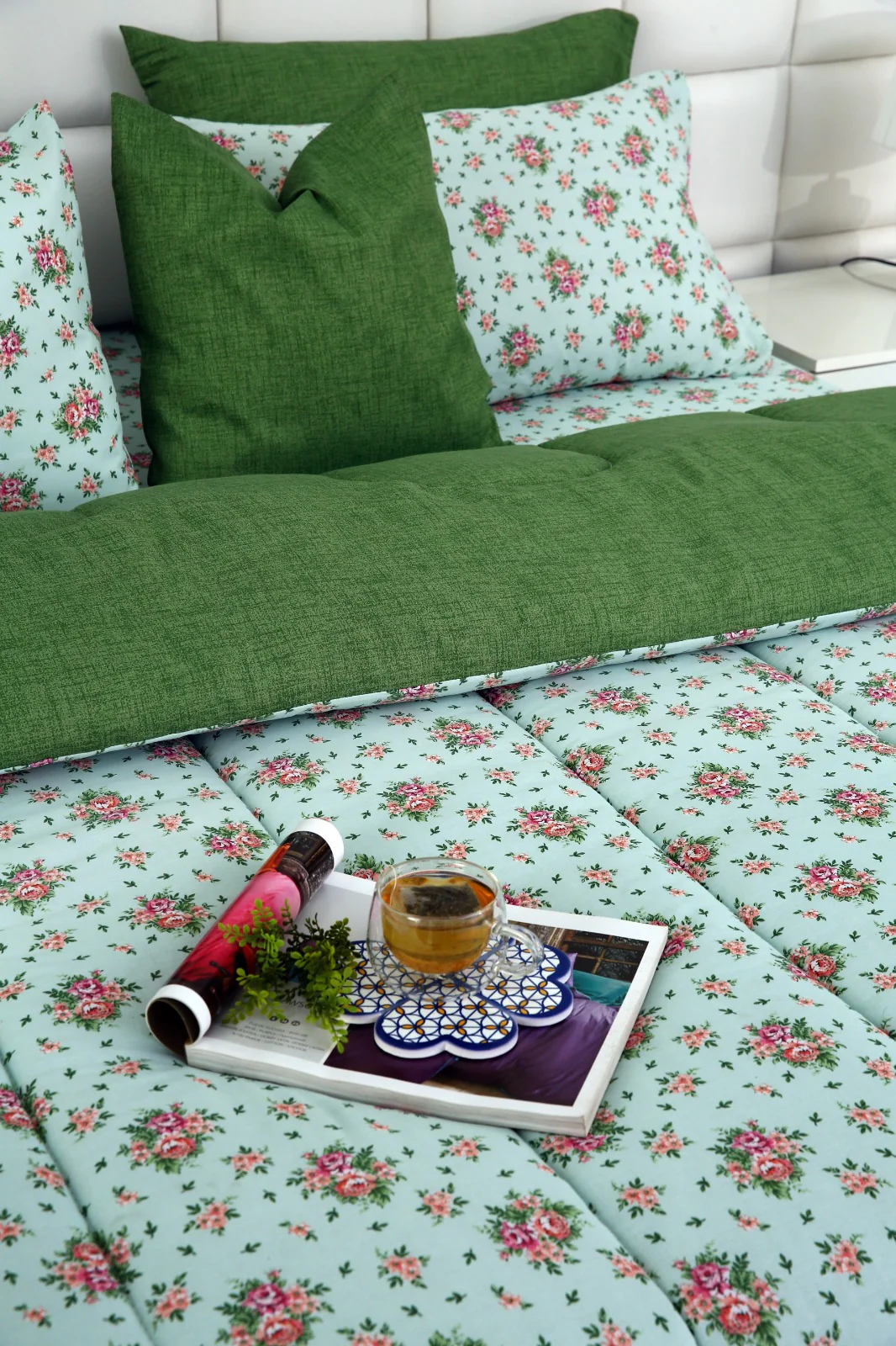 8 PCs Winter Razai Set-Verdant - Image 20