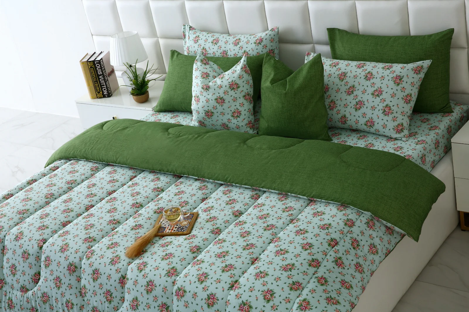 8 PCs Winter Razai Set-Verdant - Image 7