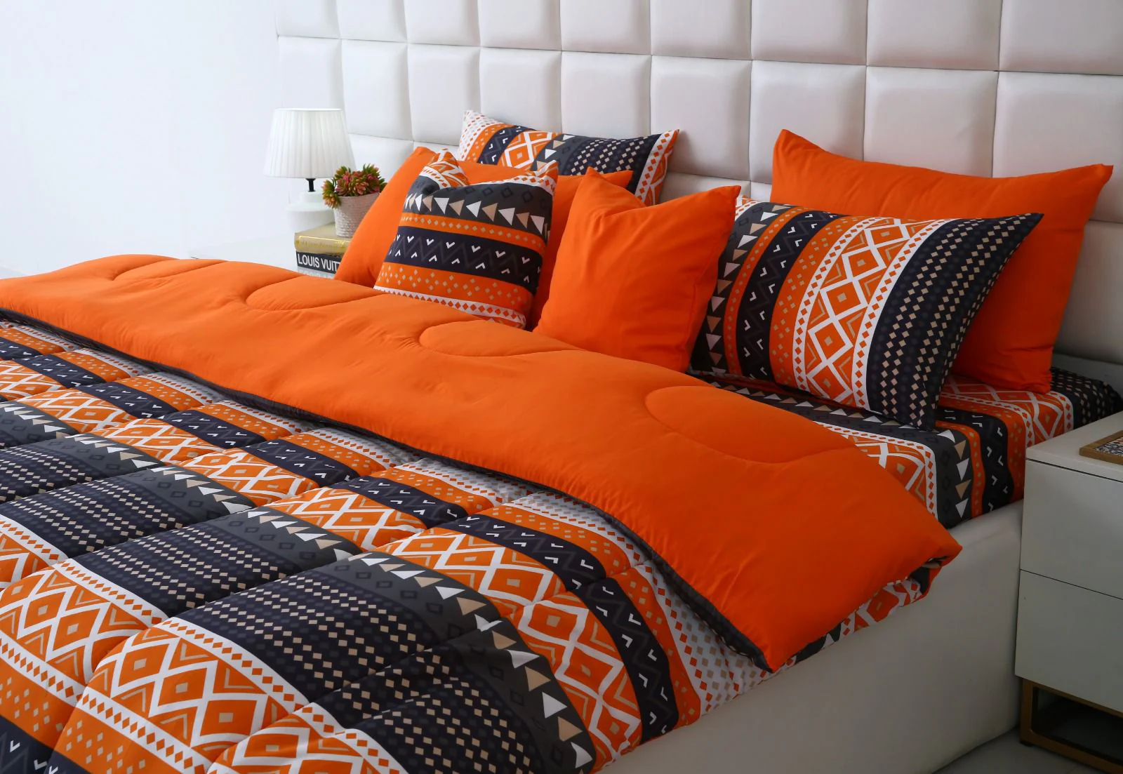 8 PCs Winter Razai Set-Mexican Style - Image 3