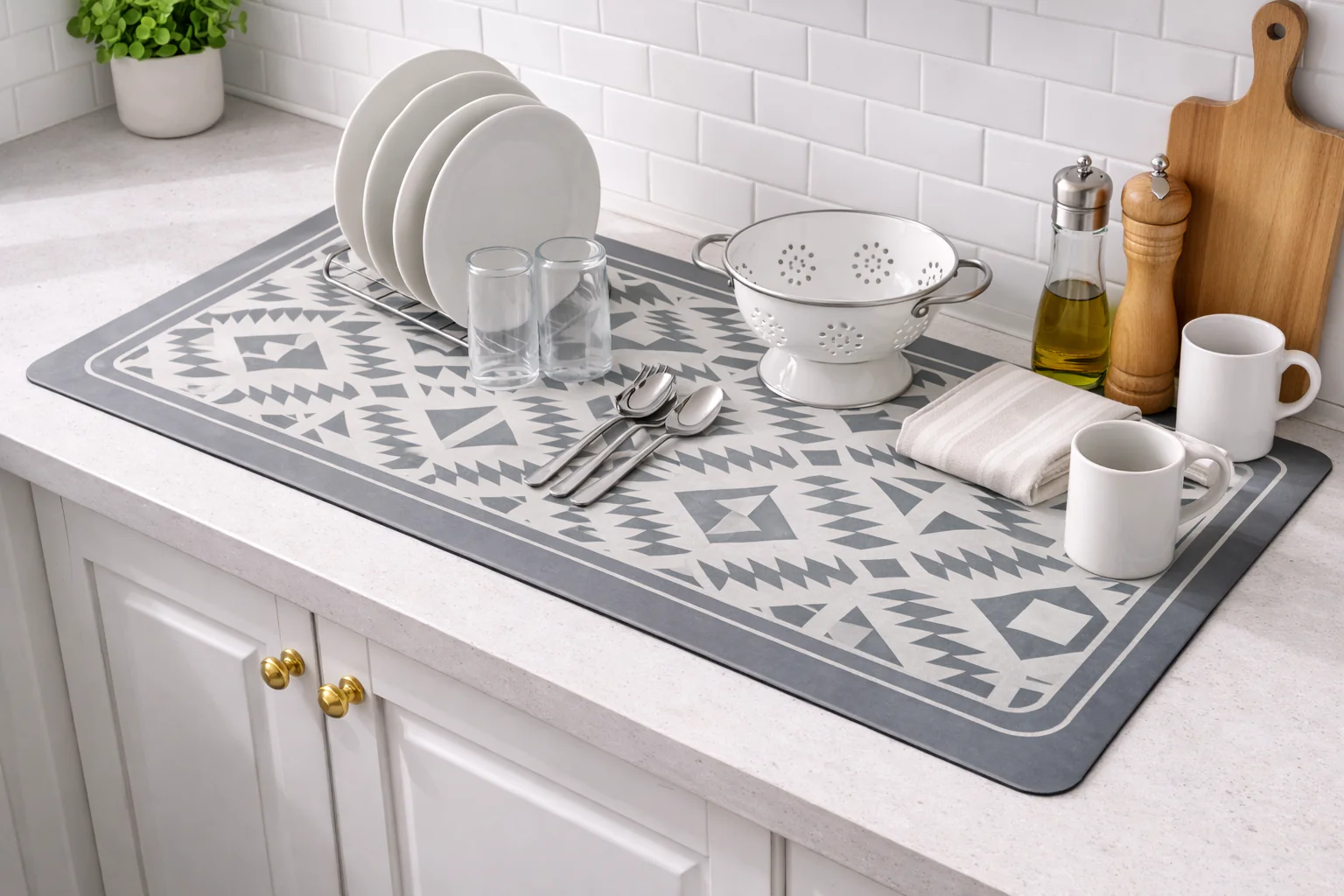AntiSkid Dish Drying Heat & Water Protector Mat-SA-2553-Grey Shapes - Image 2