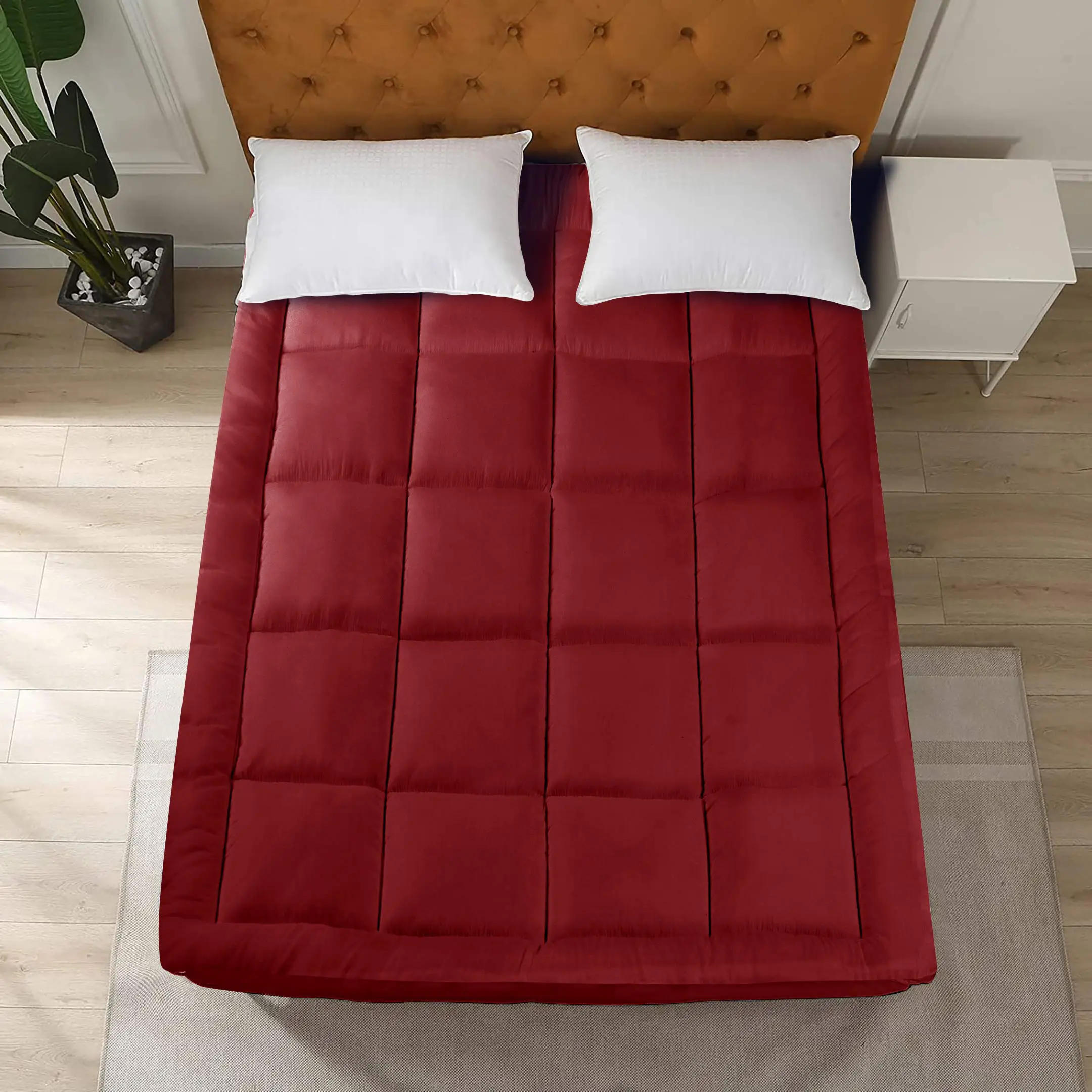 Winter Mattress Topper 700 GSM- Red - Image 3
